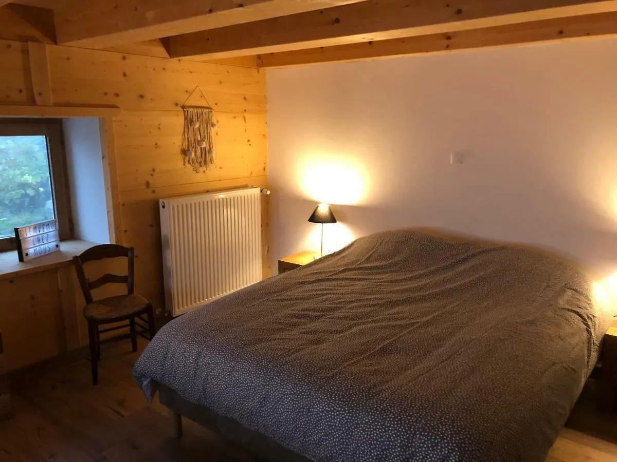 Appartement Du Bois Des Fugiers Ugine Accommodatie bij particulieren